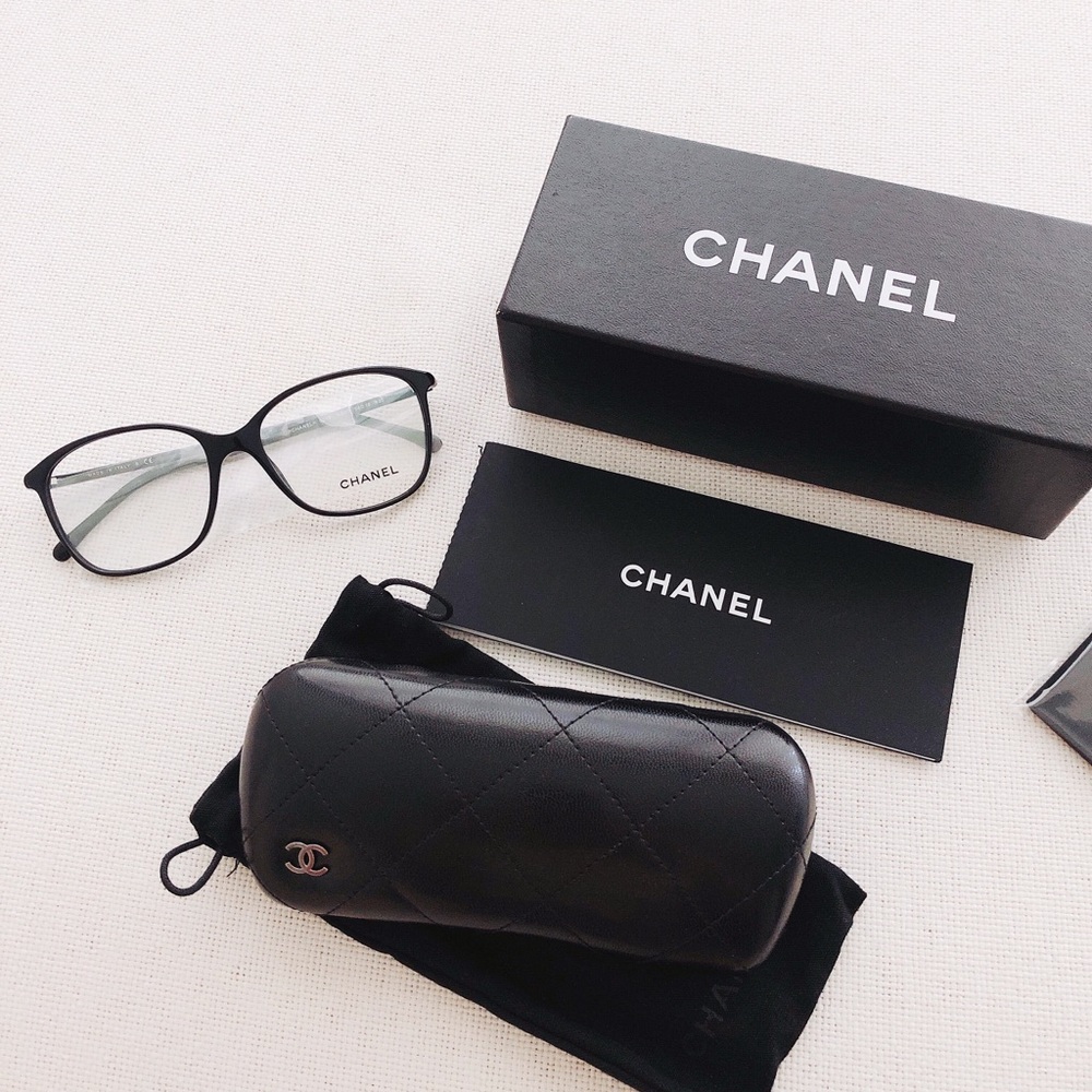 🧡 Authentic Chanel Reader glassed / Rare 🧡